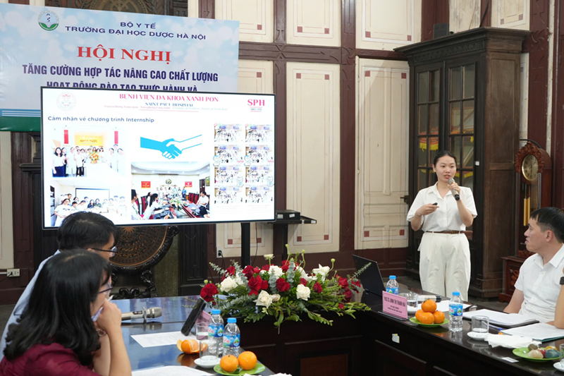 cuu SV internship khoa 1. can bo Xanh pon